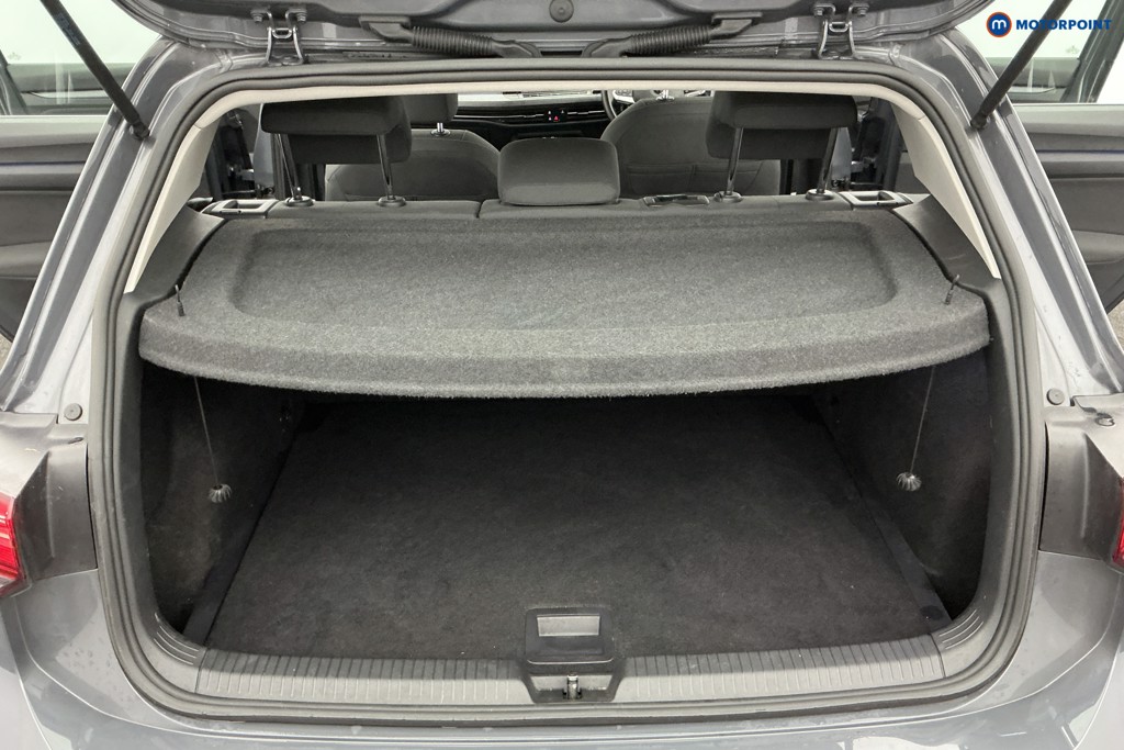 Volkswagen Golf Style Manual Petrol Hatchback - Stock Number (1596761) - 4th supplementary image