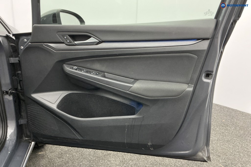 Volkswagen Golf Style Manual Petrol Hatchback - Stock Number (1596761) - 27th supplementary image