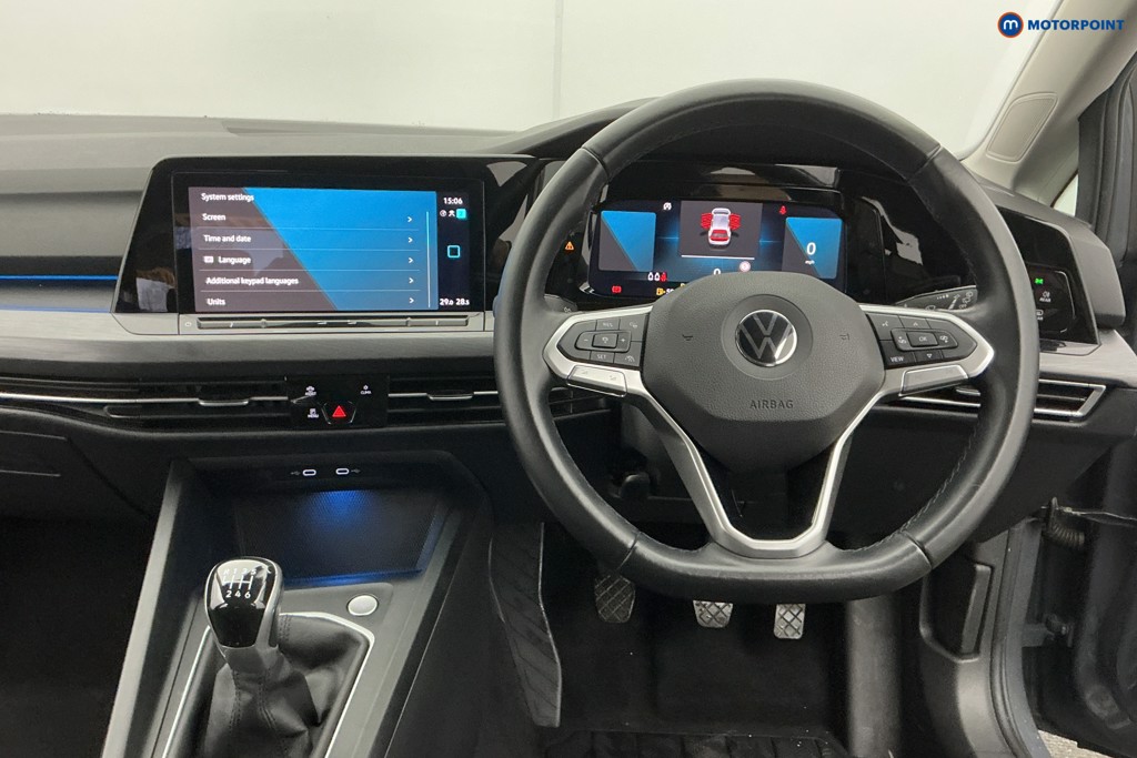Volkswagen Golf Style Manual Petrol Hatchback - Stock Number (1596761) - 1st supplementary image