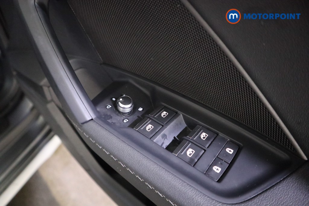 Audi A3 S Line Automatic Petrol Hatchback - Stock Number (1599305) - 14th supplementary image