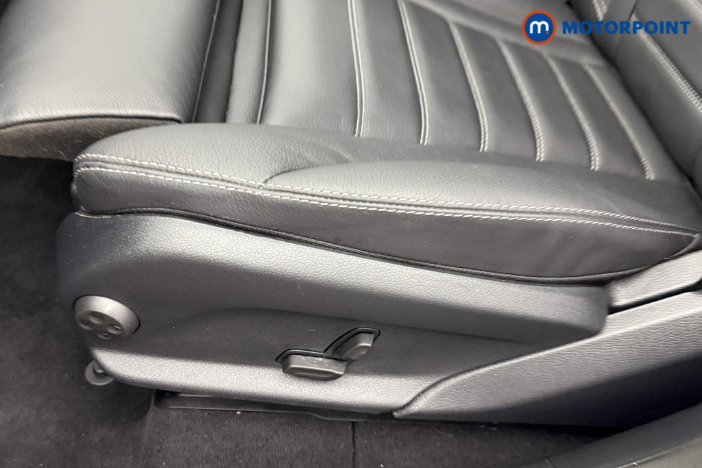 Mercedes-Benz EQC Amg Line Automatic Electric SUV - Stock Number (1599582) - 23rd supplementary image