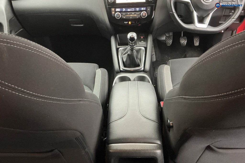 Nissan Qashqai N-Connecta Manual Petrol SUV - Stock Number (1601381) - 12th supplementary image