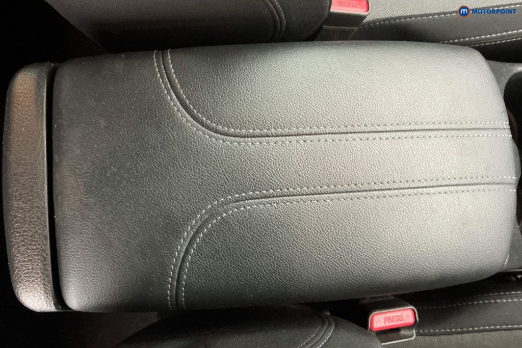 Nissan Qashqai N-Connecta Manual Petrol SUV - Stock Number (1601381) - 14th supplementary image