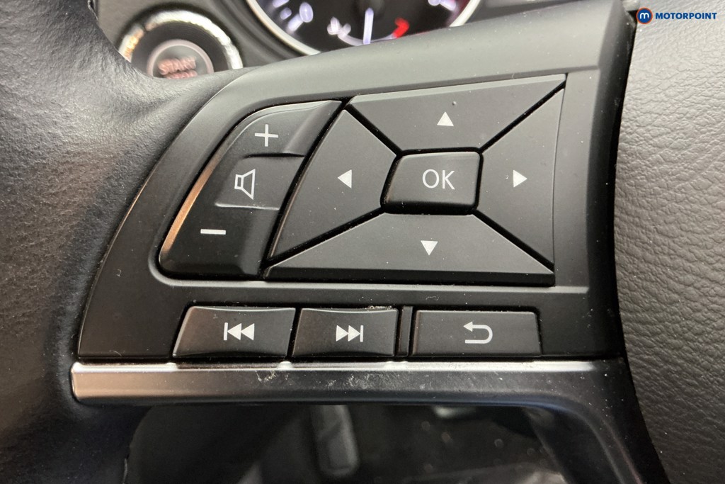 Nissan Qashqai N-Connecta Manual Petrol SUV - Stock Number (1601381) - 19th supplementary image