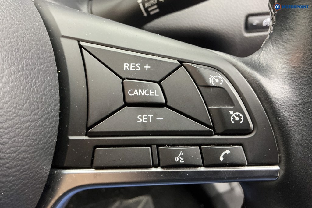 Nissan Qashqai N-Connecta Manual Petrol SUV - Stock Number (1601381) - 20th supplementary image