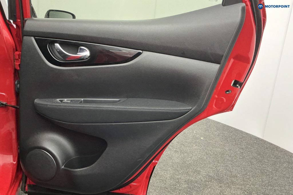 Nissan Qashqai N-Connecta Manual Petrol SUV - Stock Number (1601381) - 26th supplementary image