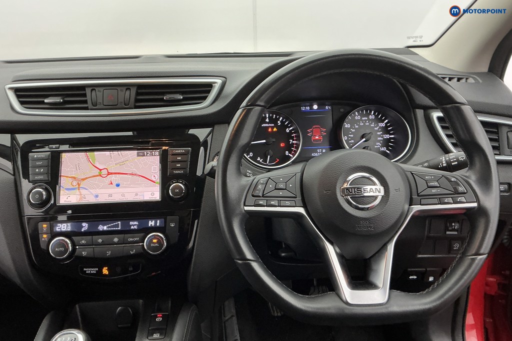 Nissan Qashqai N-Connecta Manual Petrol SUV - Stock Number (1601381) - 1st supplementary image