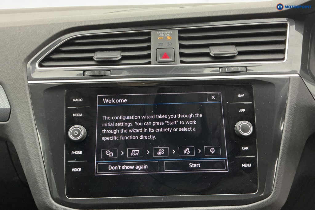 Volkswagen Tiguan Active Manual Petrol SUV - Stock Number (1601589) - 2nd supplementary image