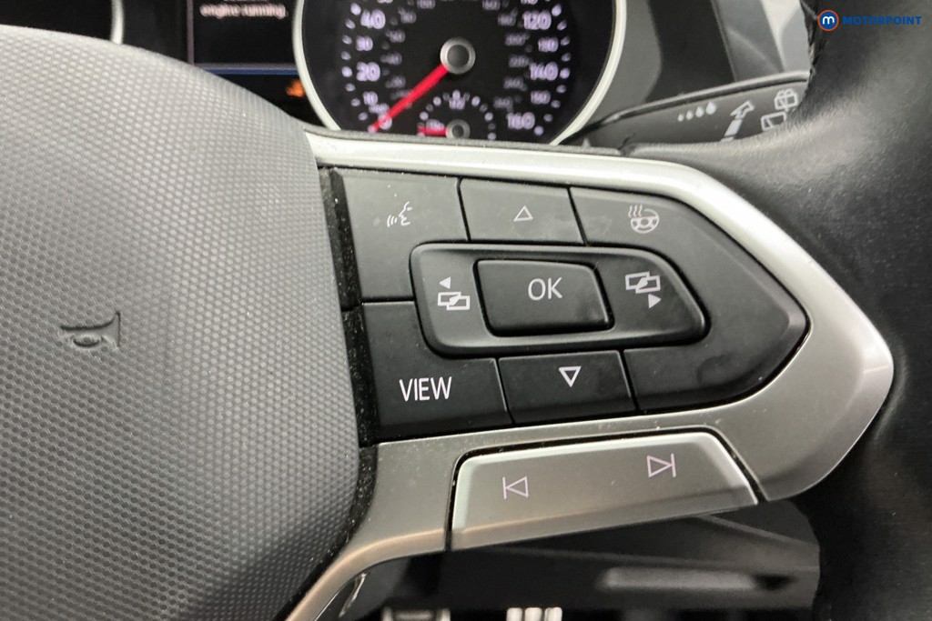 Volkswagen Tiguan Active Manual Petrol SUV - Stock Number (1601589) - 22nd supplementary image