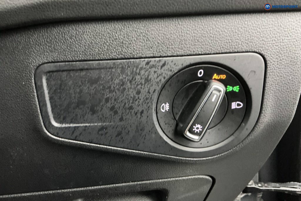 Volkswagen Tiguan Active Manual Petrol SUV - Stock Number (1601589) - 23rd supplementary image