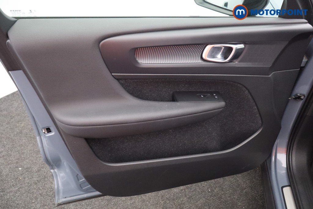 Volvo Xc40 R Design Pro Automatic Petrol SUV - Stock Number (1602033) - 20th supplementary image