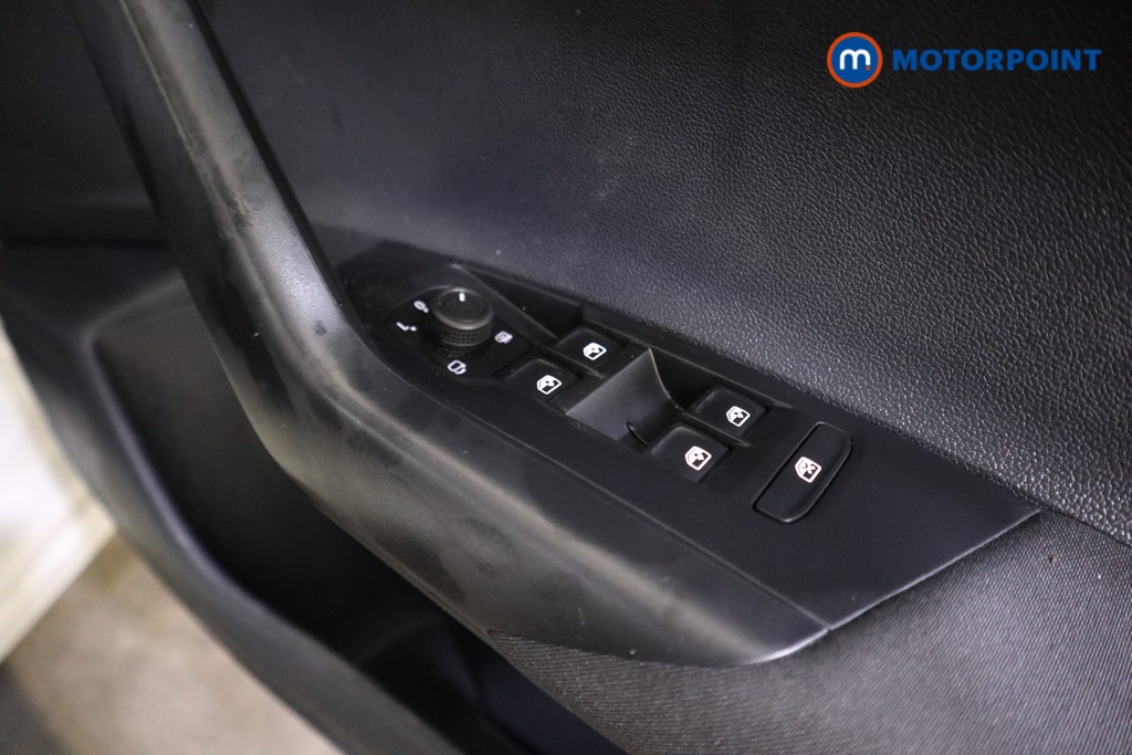 Volkswagen Polo Life Manual Petrol Hatchback - Stock Number (1602964) - 12th supplementary image