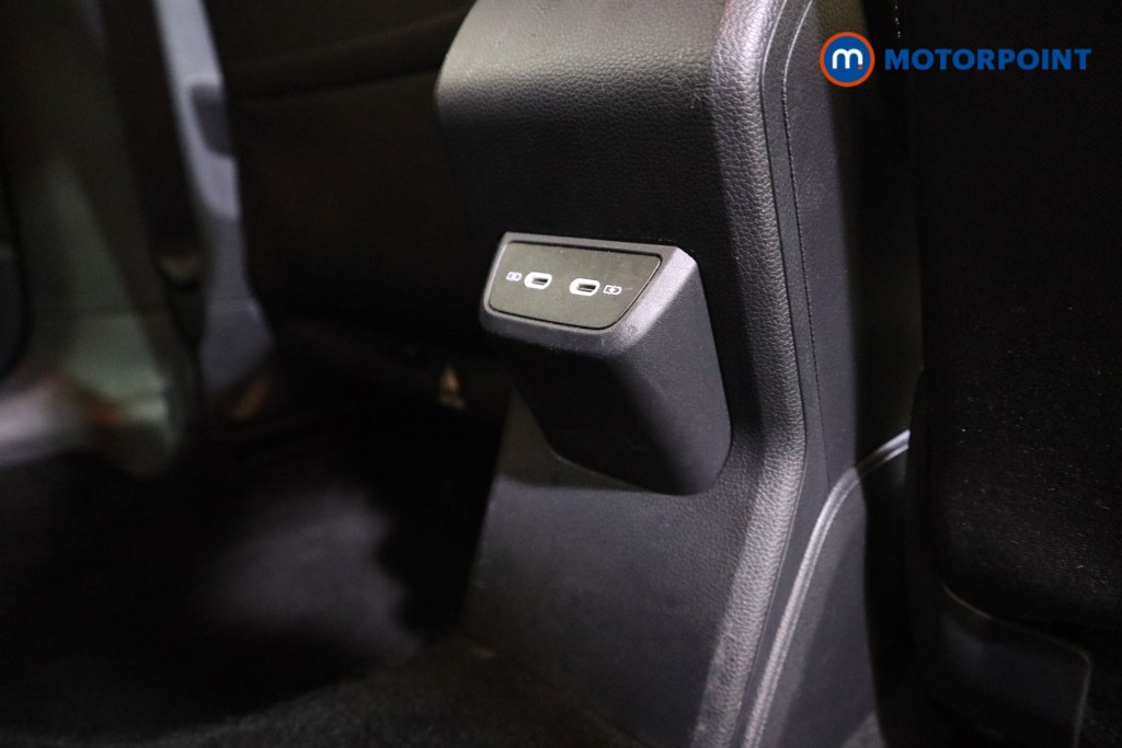 Volkswagen Polo Life Manual Petrol Hatchback - Stock Number (1602964) - 16th supplementary image