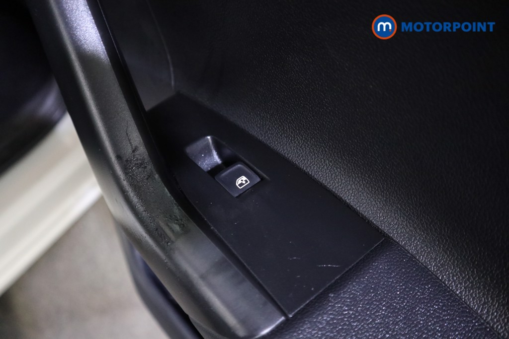 Volkswagen Polo Life Manual Petrol Hatchback - Stock Number (1602964) - 17th supplementary image