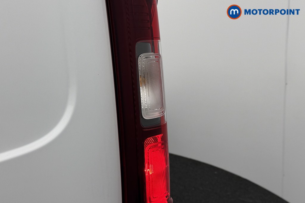 Renault Trafic Advance Automatic Electric Panel Van - Stock Number (1604196) - 22nd supplementary image