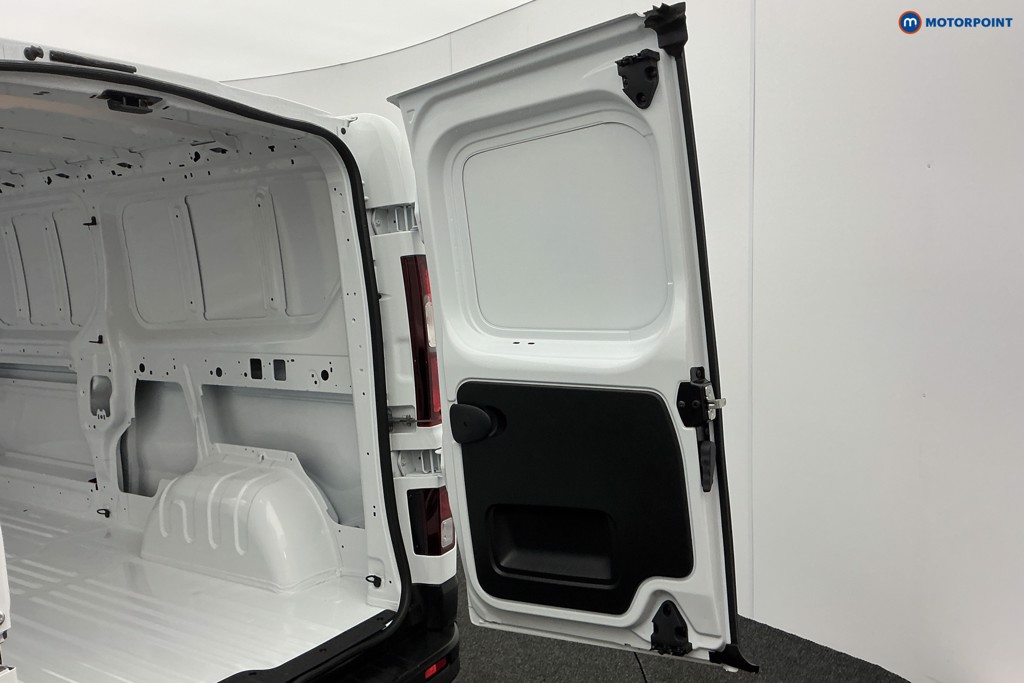 Renault Trafic Advance Automatic Electric Panel Van - Stock Number (1604226) - 5th supplementary image