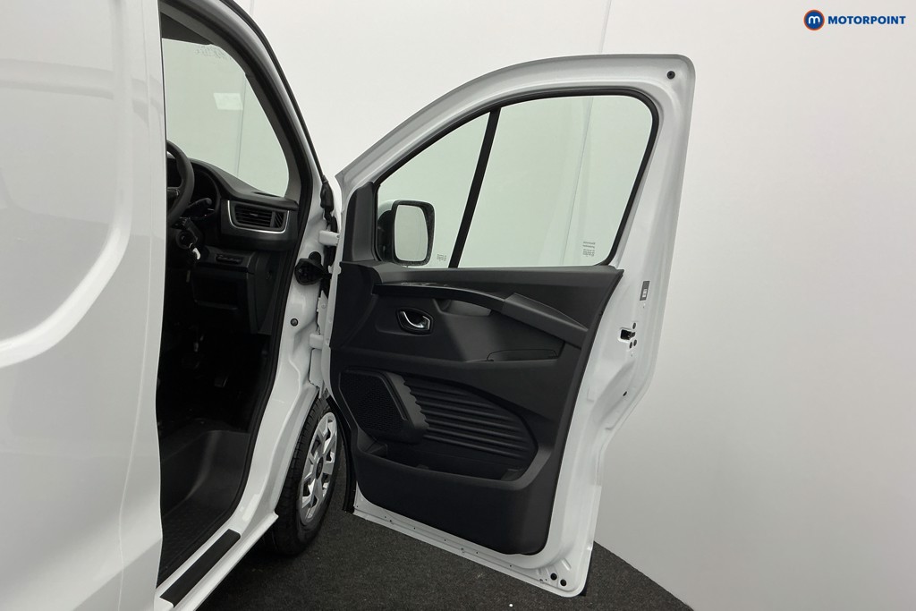 Renault Trafic Advance Automatic Electric Panel Van - Stock Number (1604226) - 13th supplementary image