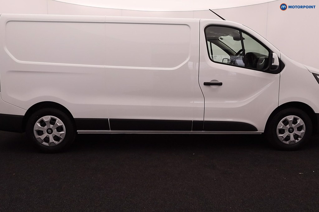 Renault Trafic Advance Automatic Electric Panel Van - Stock Number (1604226) - Drivers side