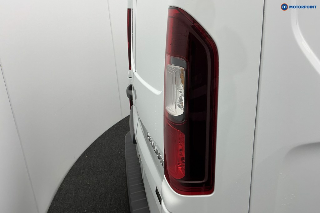 Renault Trafic Advance Automatic Electric Panel Van - Stock Number (1604226) - 42nd supplementary image