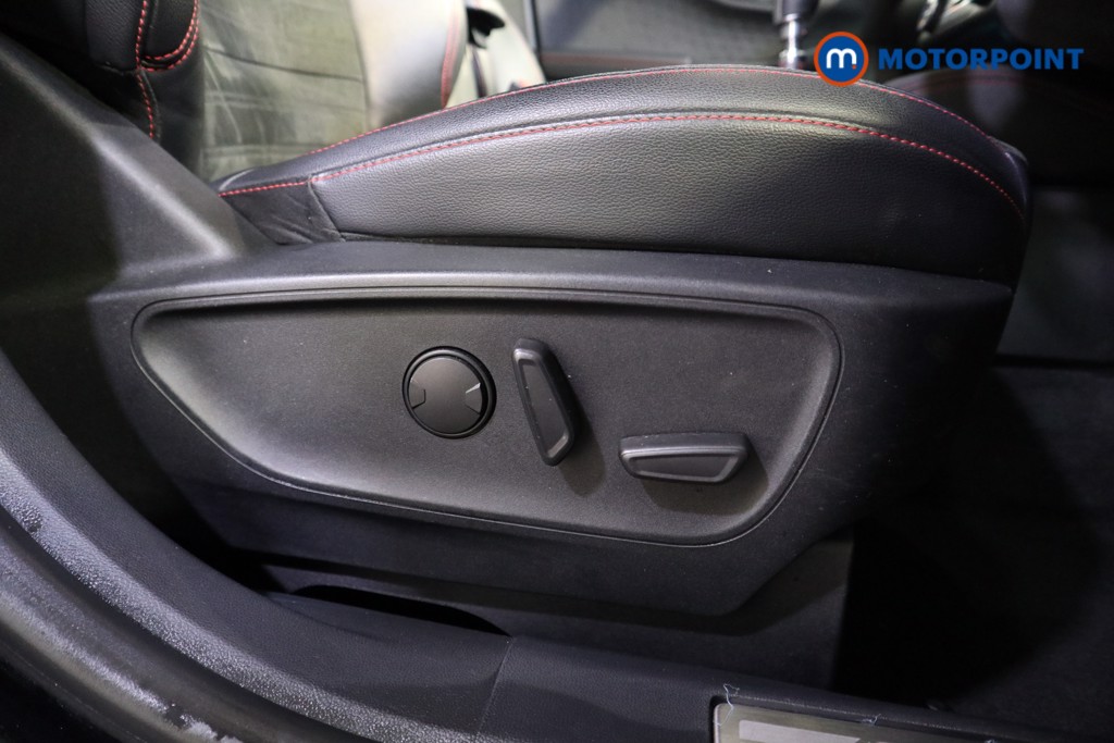 Ford Kuga St-Line Edition Manual Diesel SUV - Stock Number (1604302) - 16th supplementary image