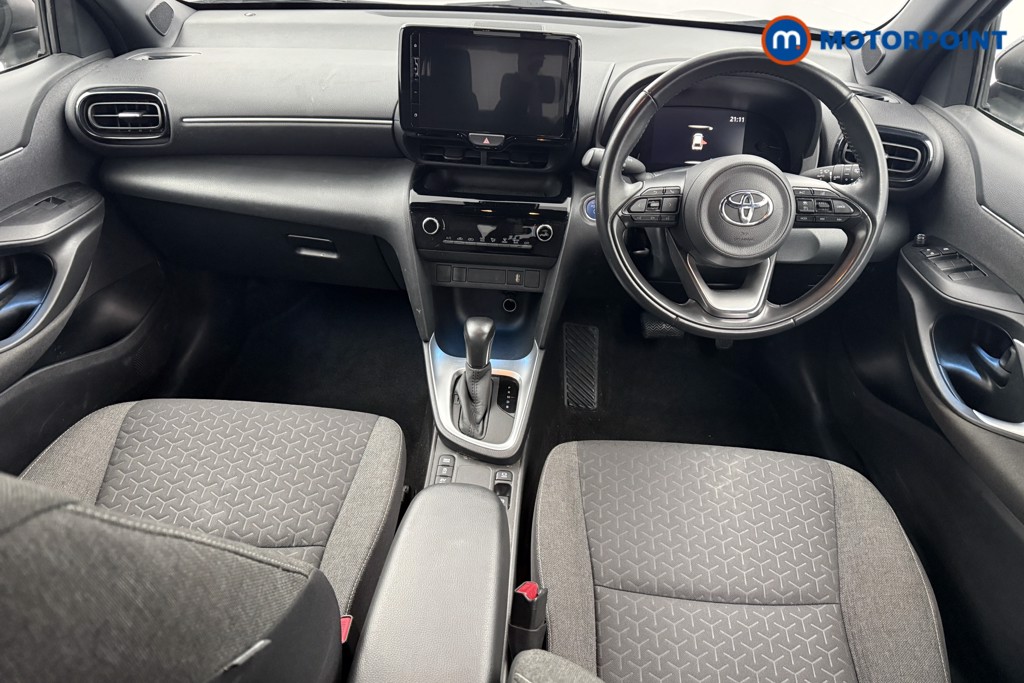 Toyota Yaris Cross Design Automatic Petrol-Electric Hybrid Estate - Stock Number (1604776) - 2nd supplementary image