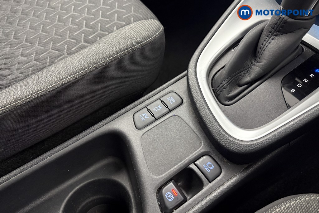 Toyota Yaris Cross Design Automatic Petrol-Electric Hybrid Estate - Stock Number (1604776) - 14th supplementary image