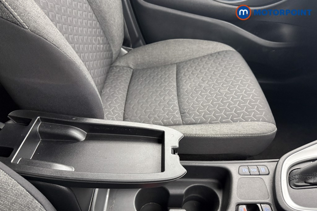 Toyota Yaris Cross Design Automatic Petrol-Electric Hybrid Estate - Stock Number (1604776) - 15th supplementary image