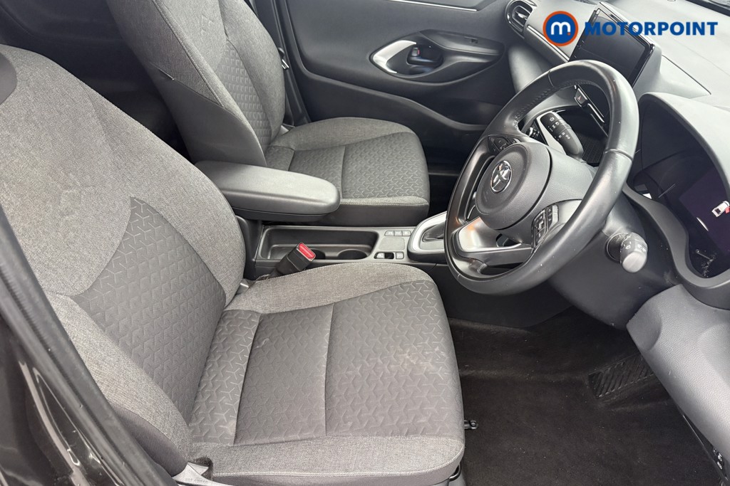 Toyota Yaris Cross Design Automatic Petrol-Electric Hybrid Estate - Stock Number (1604776) - 21st supplementary image