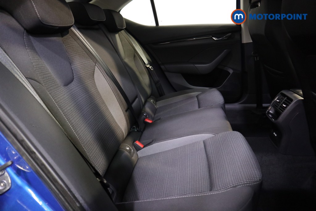 Skoda Octavia SE Manual Petrol Hatchback - Stock Number (1604933) - 15th supplementary image
