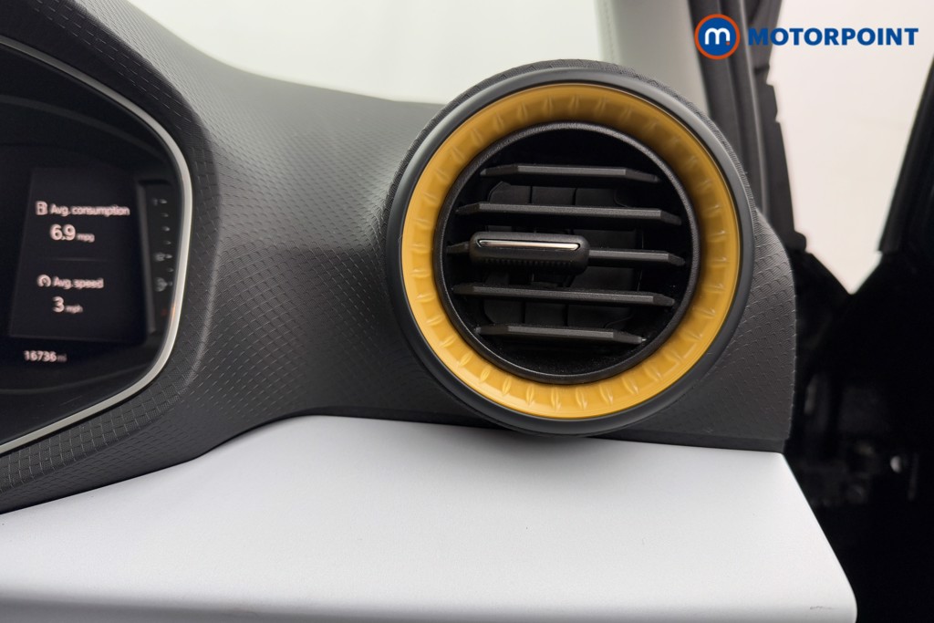 Seat Arona Se Technology Manual Petrol SUV - Stock Number (1604950) - 18th supplementary image