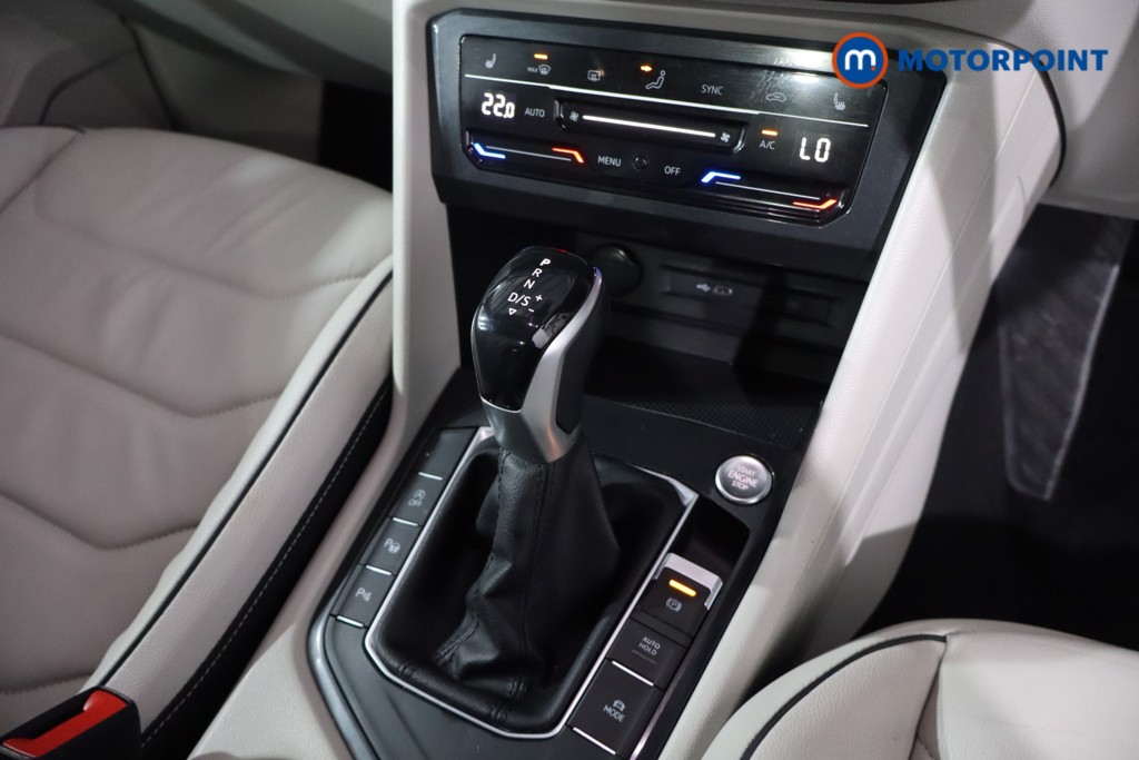 Volkswagen Tiguan Elegance Automatic Petrol SUV - Stock Number (1605014) - 21st supplementary image