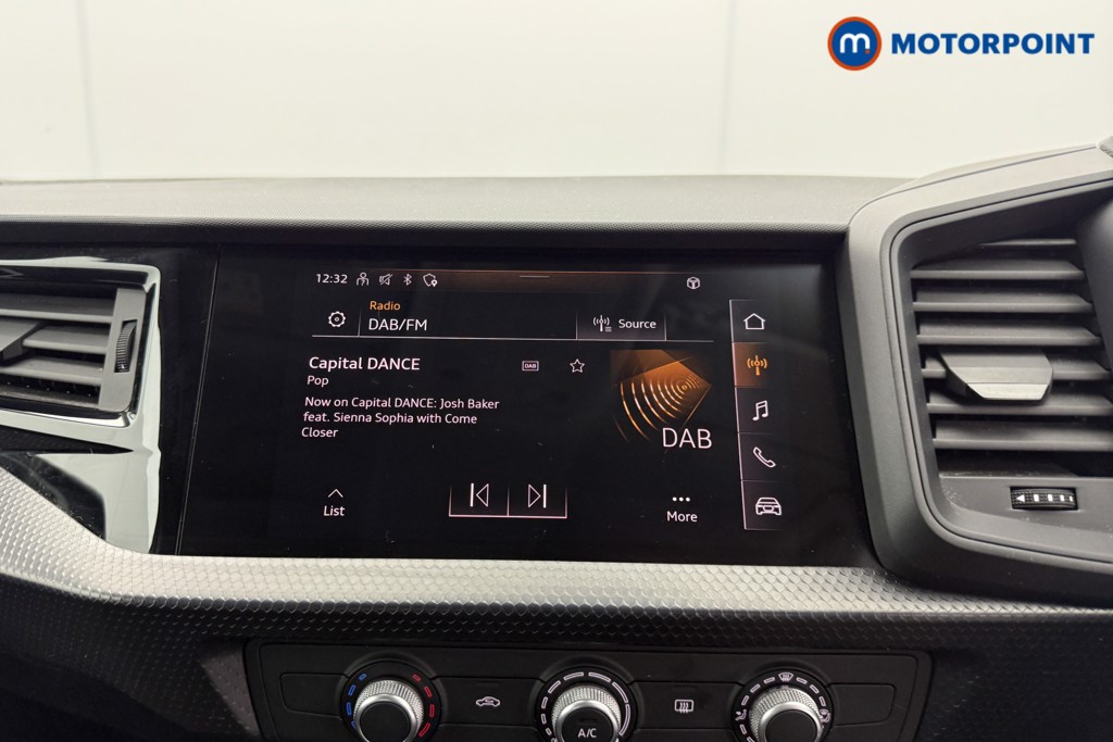 Audi A1 Technik Manual Petrol Hatchback - Stock Number (1605039) - 5th supplementary image