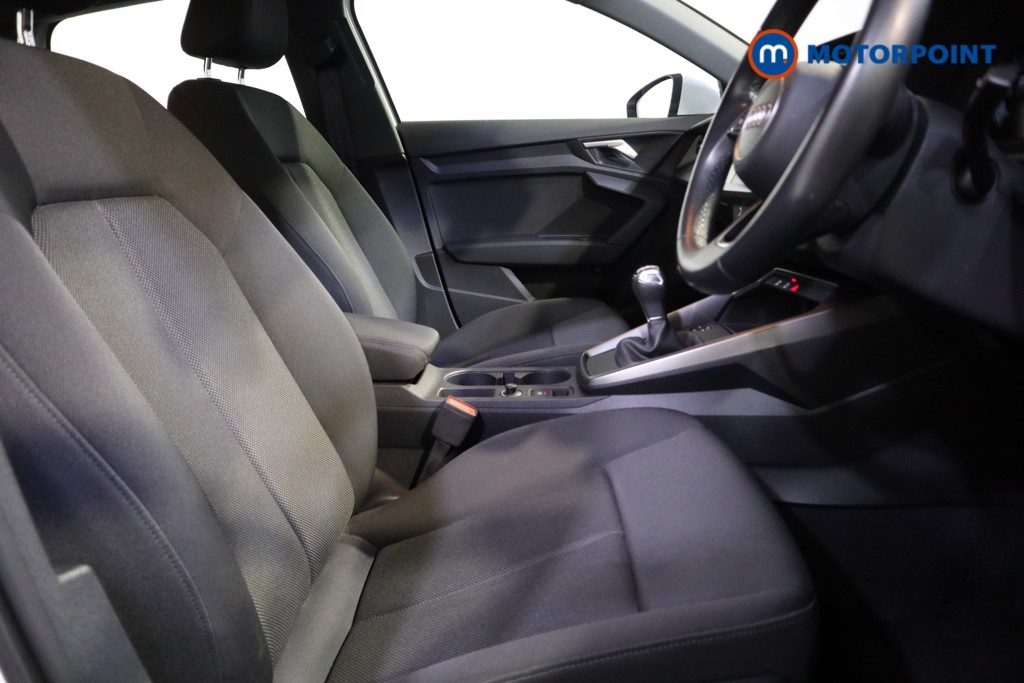 Audi A3 Technik Manual Petrol Hatchback - Stock Number (1605092) - 14th supplementary image