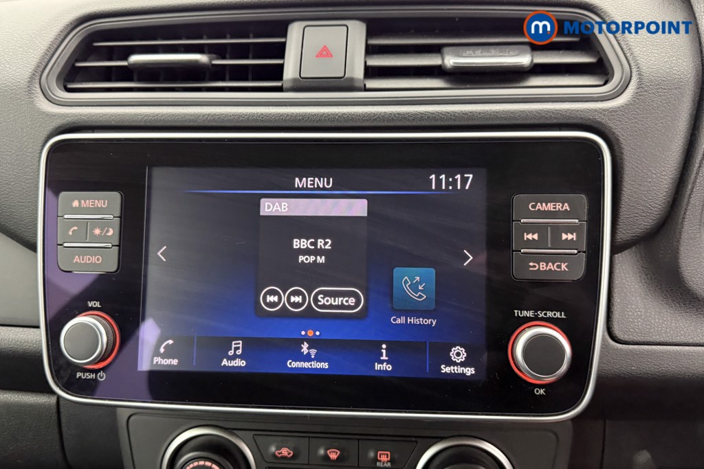 Nissan Leaf Acenta Automatic Electric Hatchback - Stock Number (1605100) - 6th supplementary image