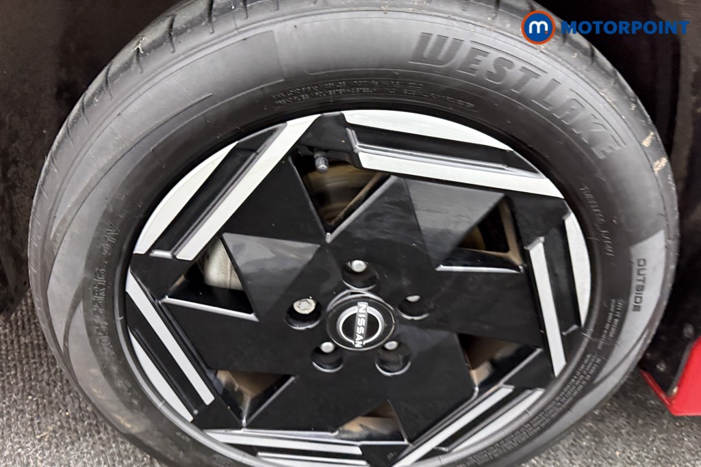 Nissan Leaf Acenta Automatic Electric Hatchback - Stock Number (1605100) - 26th supplementary image