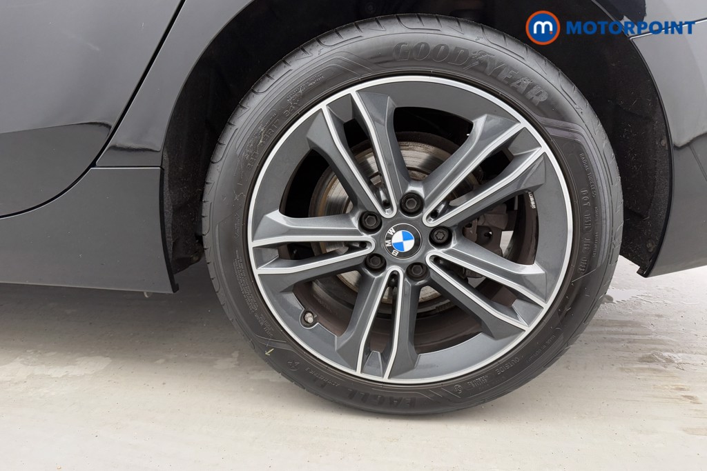 BMW 2 Series Sport Manual Petrol Saloon - Stock Number (1605497) - 32nd supplementary image