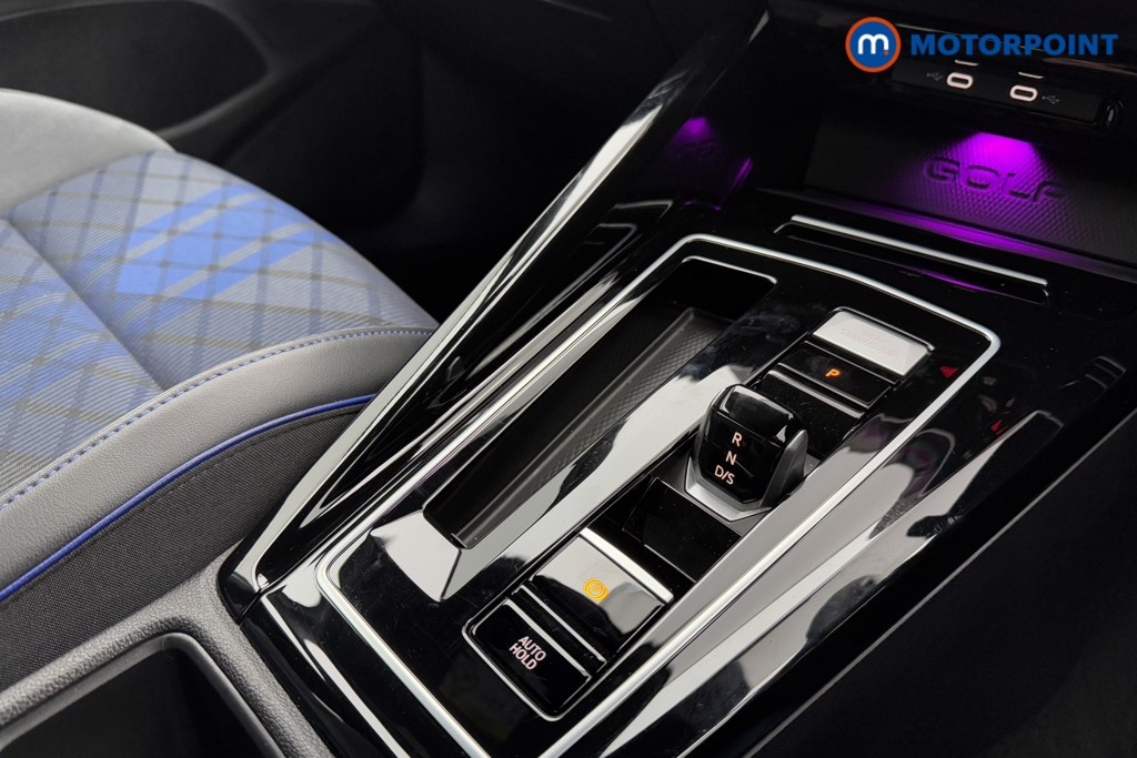 Volkswagen Golf R Automatic Petrol Hatchback - Stock Number (1605518) - 16th supplementary image