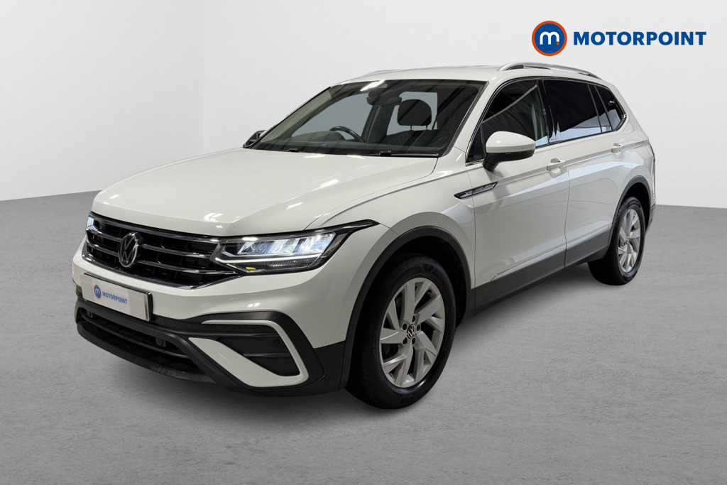 Volkswagen Tiguan Allspace Life Manual Petrol SUV - Stock Number (1605549) - Passenger side front corner