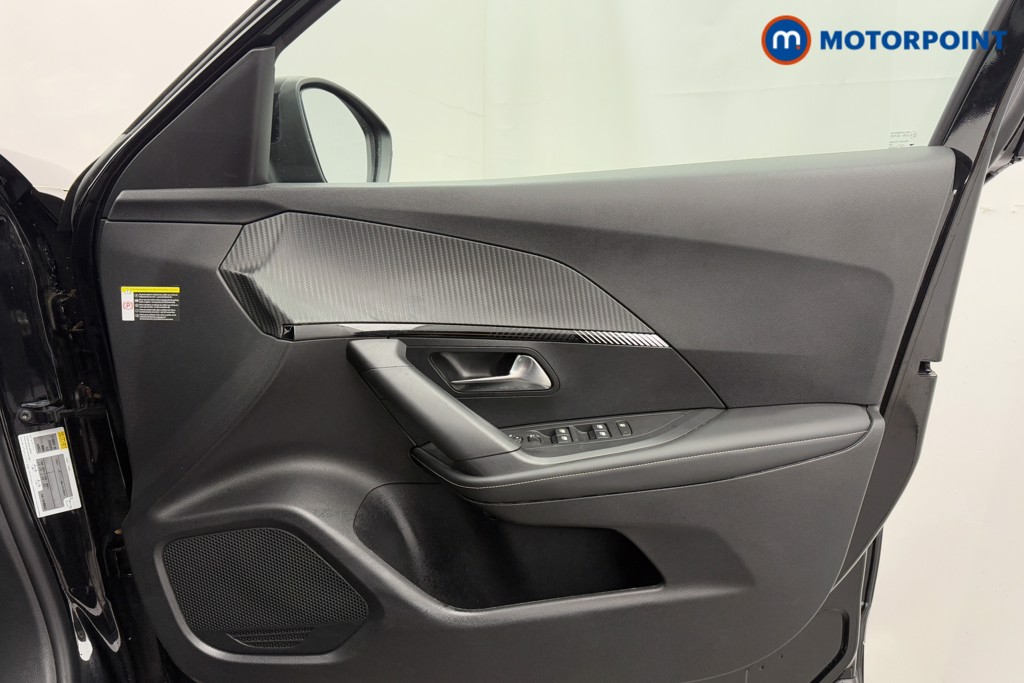 Peugeot 2008 Allure Manual Petrol SUV - Stock Number (1605550) - 18th supplementary image