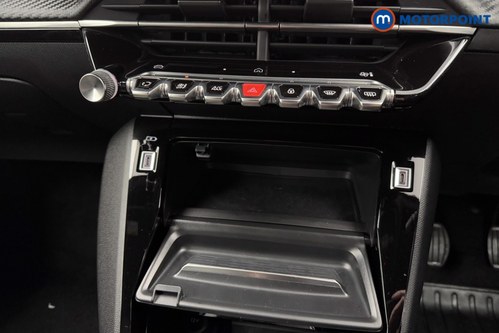 Peugeot 2008 Allure Manual Petrol SUV - Stock Number (1605572) - 14th supplementary image