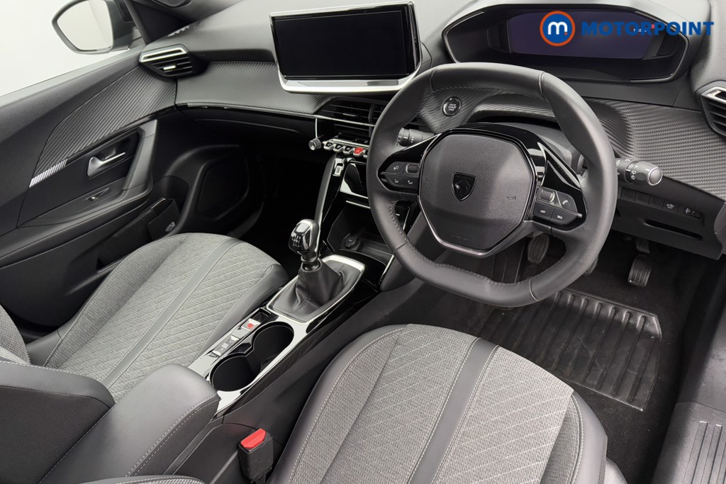 Peugeot 2008 Allure Manual Petrol SUV - Stock Number (1605572) - 1st supplementary image