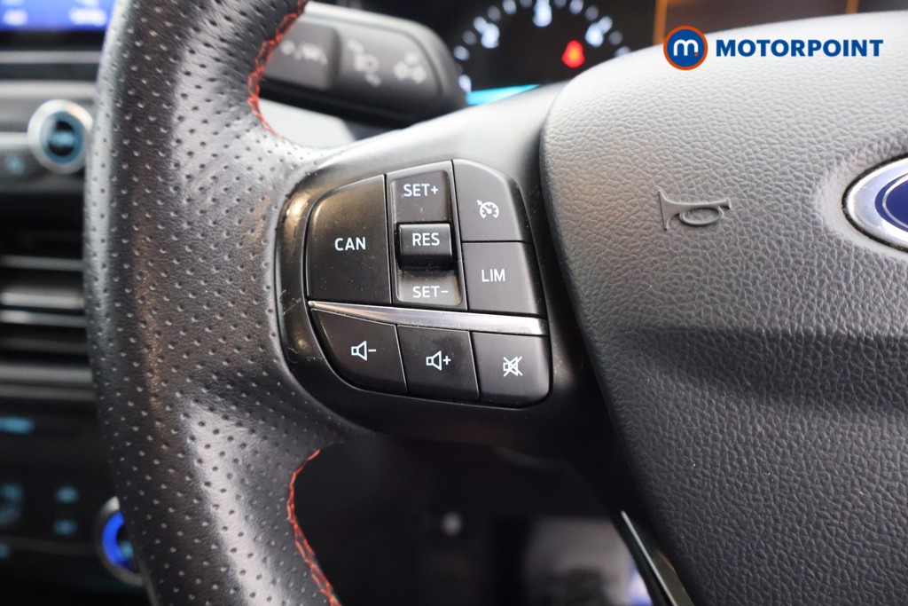 Ford Focus St-Line Manual Diesel Hatchback - Stock Number (1605810) - 2nd supplementary image