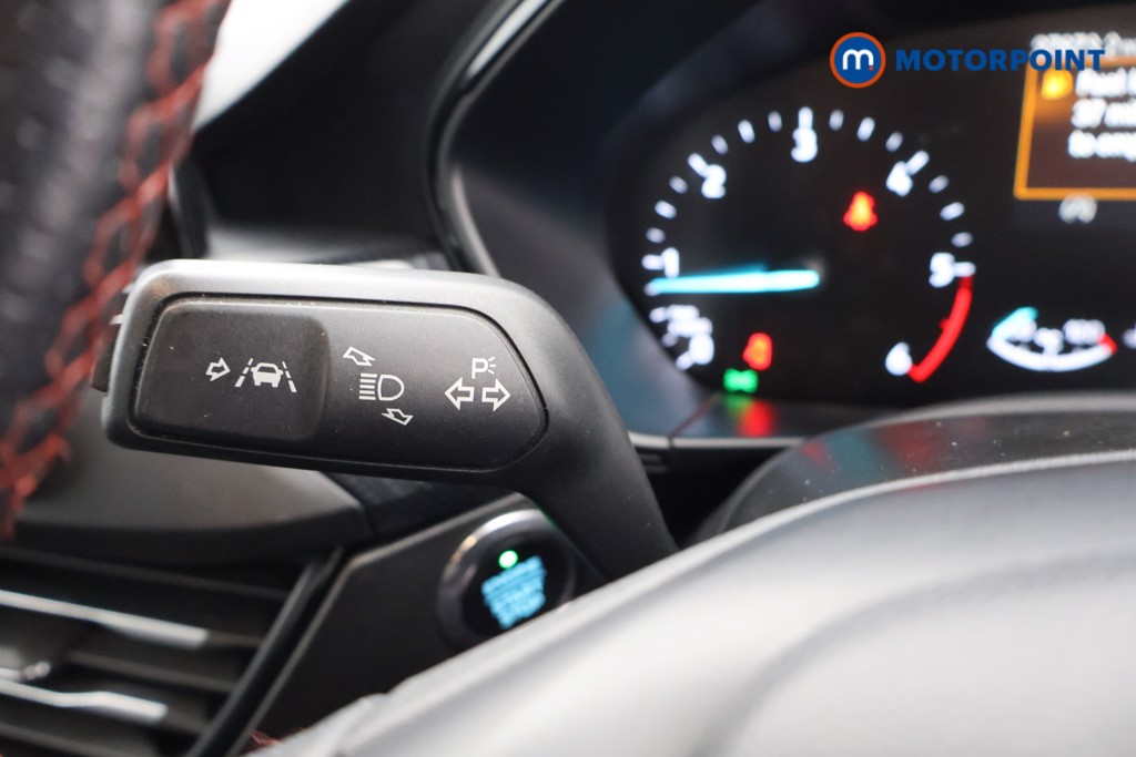 Ford Focus St-Line Manual Diesel Hatchback - Stock Number (1605810) - 5th supplementary image