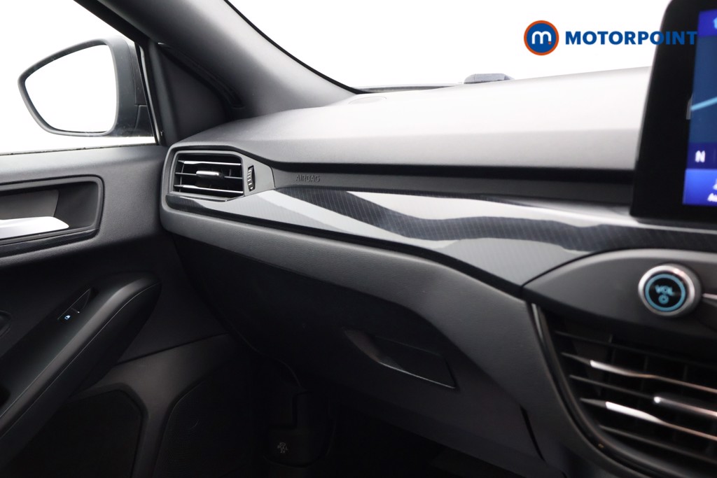 Ford Focus St-Line Manual Diesel Hatchback - Stock Number (1605810) - 11th supplementary image