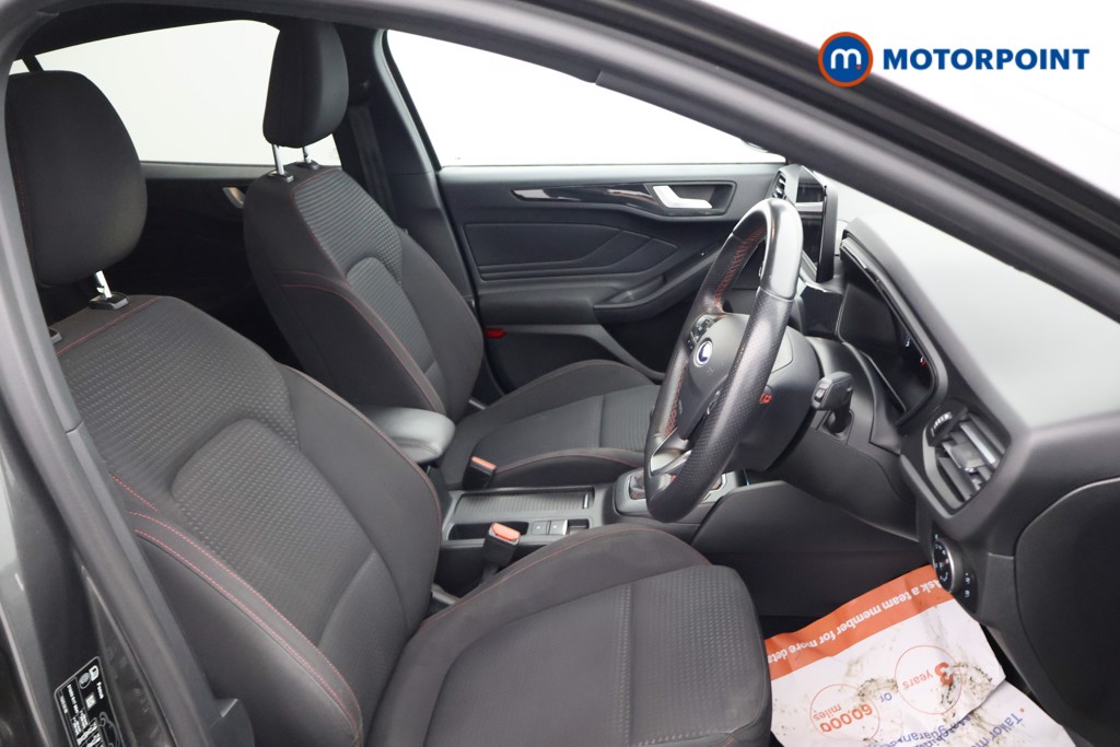 Ford Focus St-Line Manual Diesel Hatchback - Stock Number (1605810) - 15th supplementary image