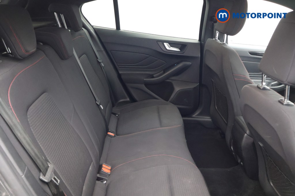 Ford Focus St-Line Manual Diesel Hatchback - Stock Number (1605810) - 16th supplementary image