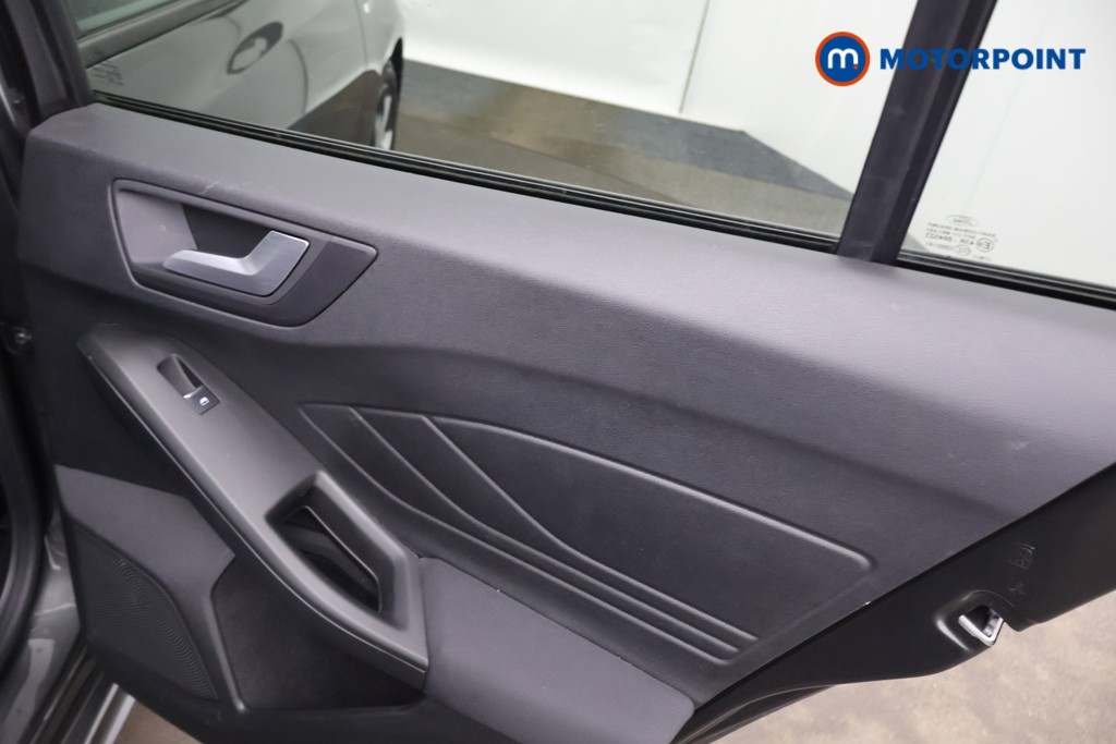 Ford Focus St-Line Manual Diesel Hatchback - Stock Number (1605810) - 18th supplementary image