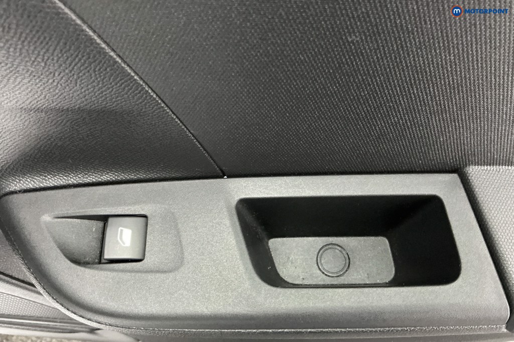 Vauxhall Corsa Se Edition Automatic Petrol Hatchback - Stock Number (1605936) - 24th supplementary image