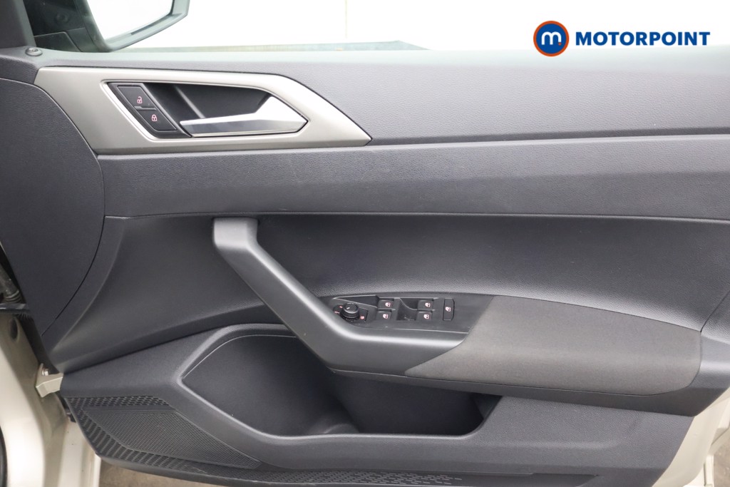Volkswagen Polo SE Manual Petrol Hatchback - Stock Number (1606039) - 12th supplementary image
