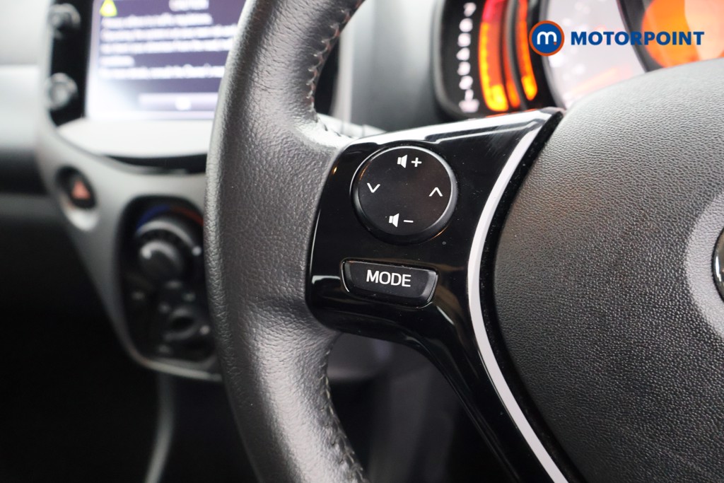 Toyota Aygo X-Play Manual Petrol Hatchback - Stock Number (1607434) - 2nd supplementary image